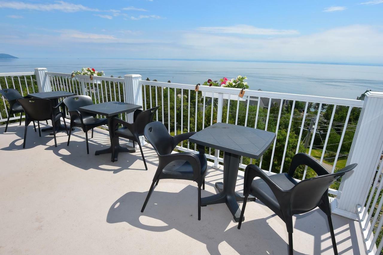 Les Pavillons Du Petit Manoir Du Casino Hotel La Malbaie Bagian luar foto